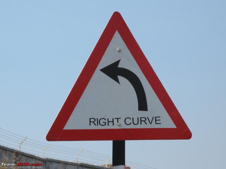 Lost on the Road: The Lack of Proper Signages for Motorists in India