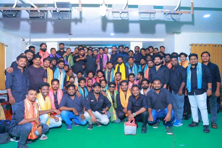 Allu Arjun Fans Association Holds Successful Meeting in Karimnagar; Announces Formation of Five District Committees in Telangana
